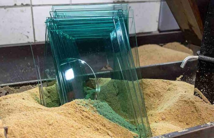 Does Sand Make Glass ?