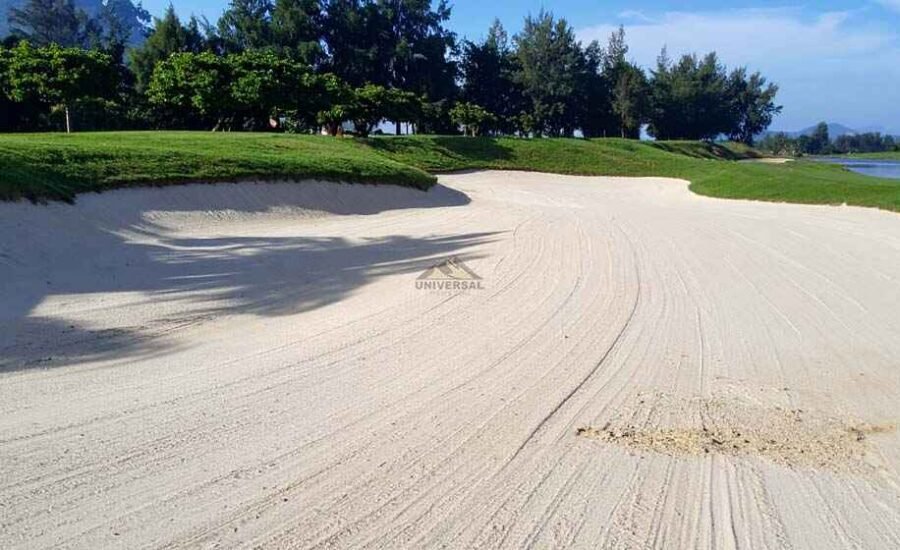 sand in bunkers (golf courses) sand in bunkers (golf courses)